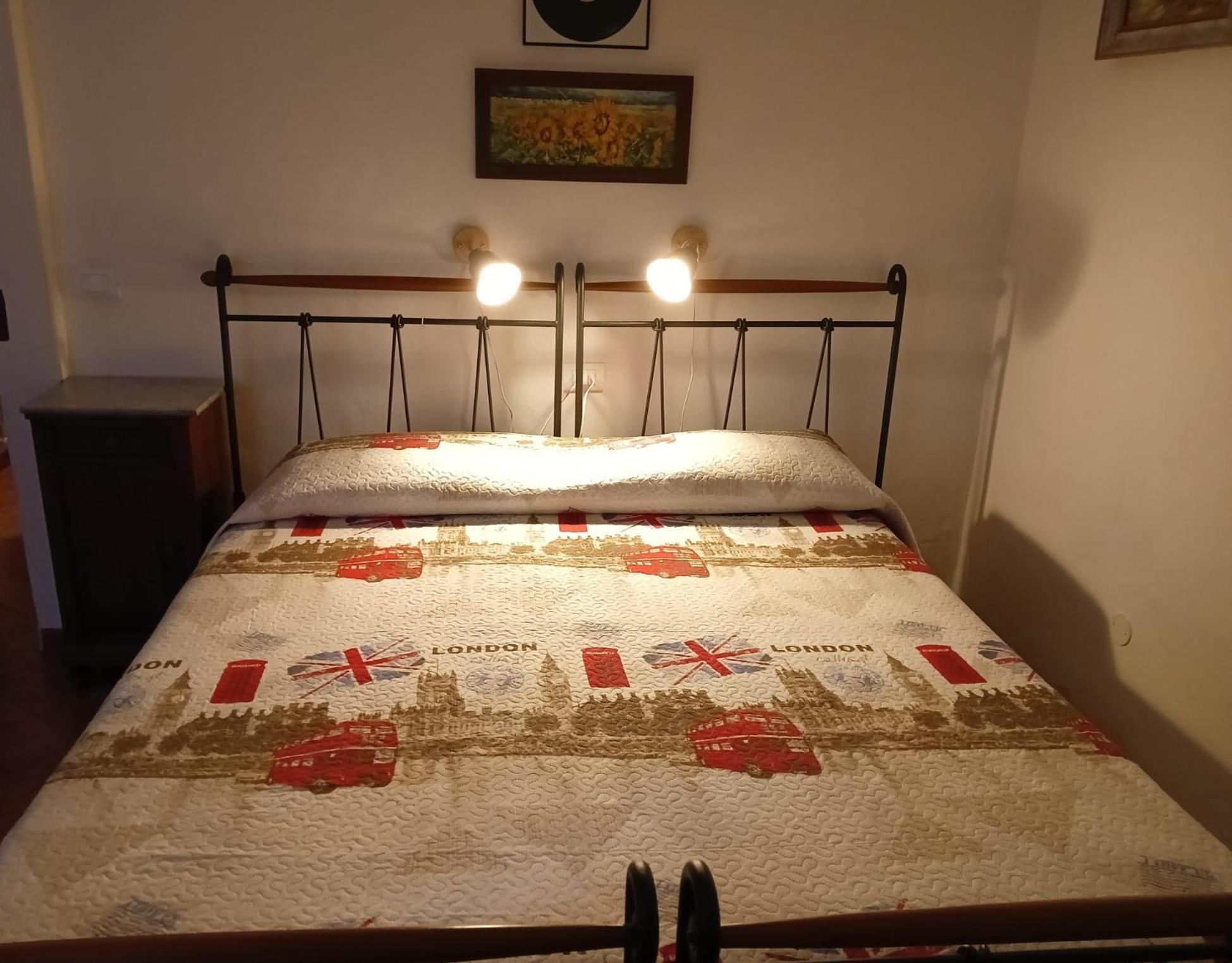 Appartamento Tipico In Centro Storico Urbino Kültér fotó