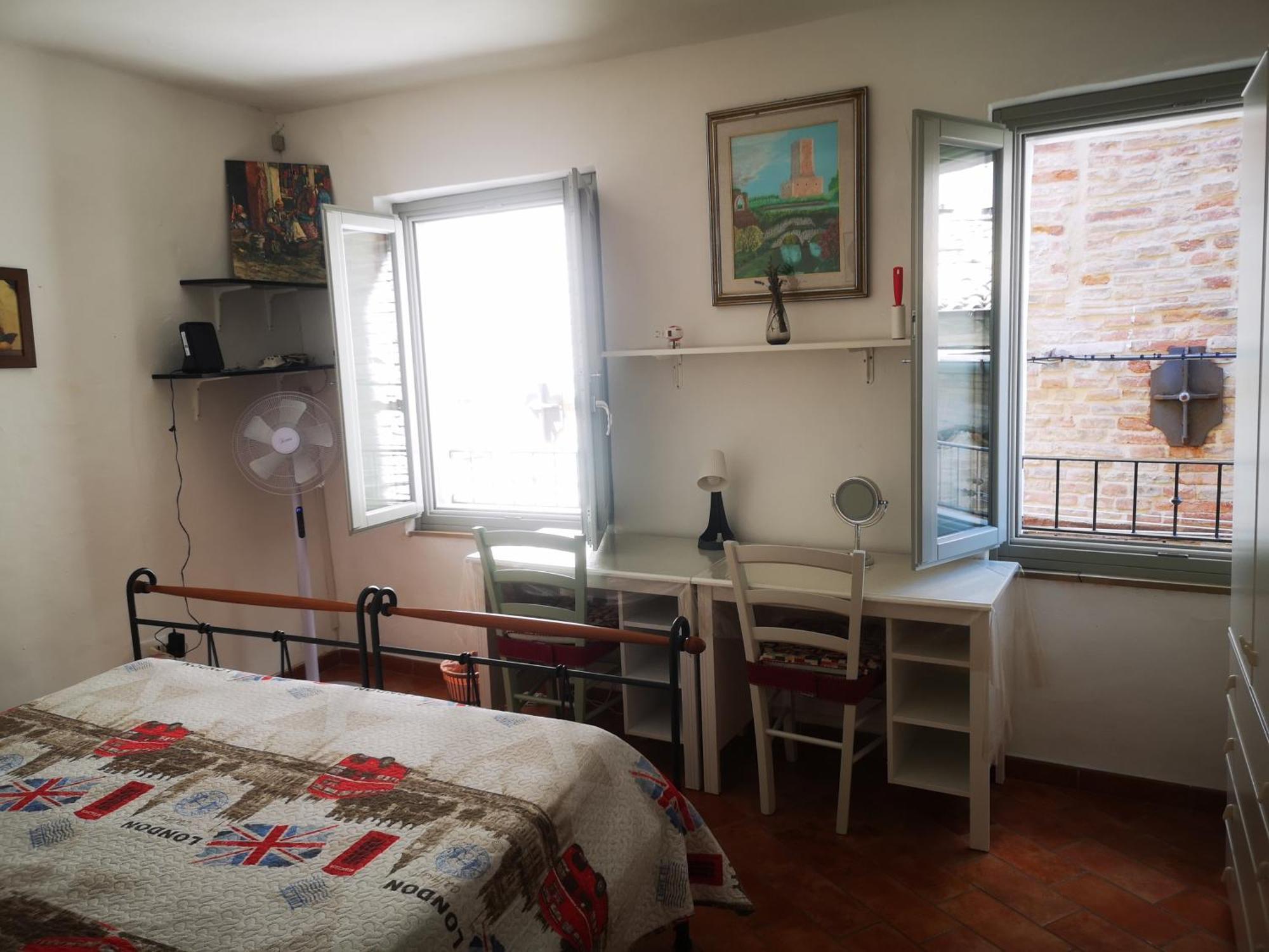 Appartamento Tipico In Centro Storico Urbino Kültér fotó